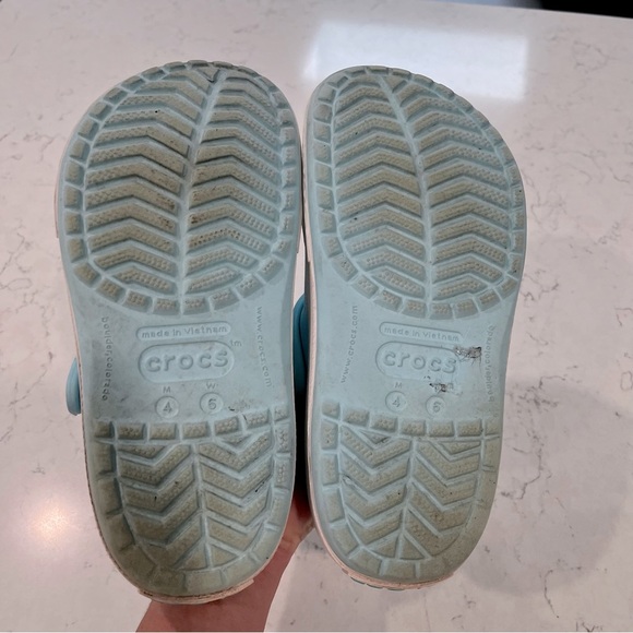 CROCS crocband Light Blue Clogs Size 6 - Picture 9 of 10
